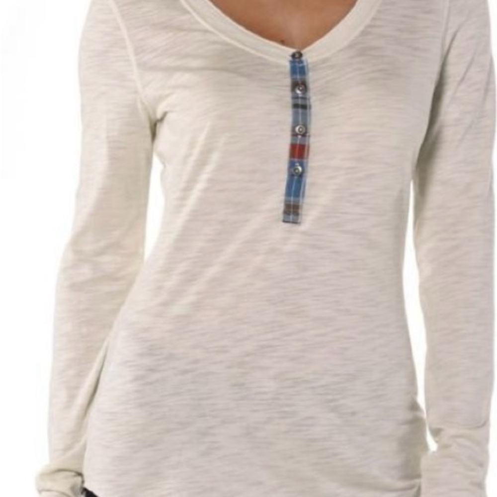 Patagonia White and Tan Long Sleeve Buttoned T-Shirt Organic Cotton Size S